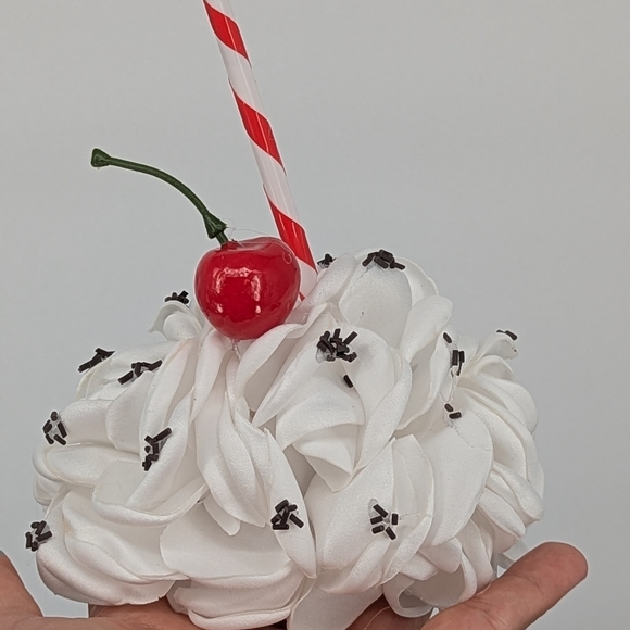 Whipcream Chocolate sprinkles Cherry cupcake food icecream costume adult Child🍒 - Picture 4 of 6